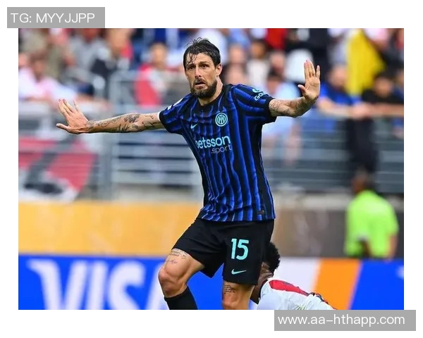 国米官方宣布阿切尔比因右大腿肌肉拉伤将缺席近期比赛